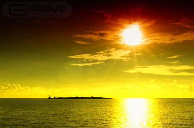 Buổi chiều yên bình tại khu vực quần đảo Hoàng Sa...