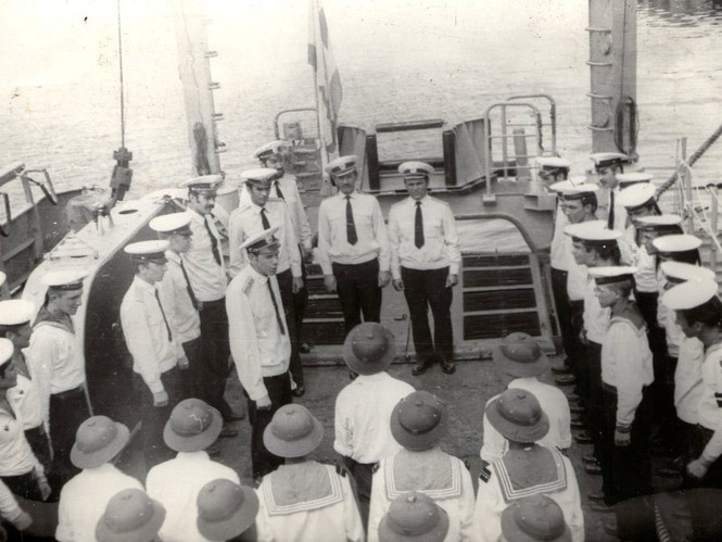 Tháng Tư năm 1979, cảng Cam Ranh. Đoàn đại biểu Việt Nam thăm МТ