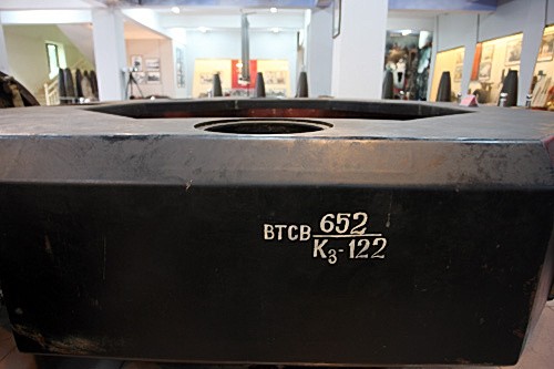 Những dòng chữ bảo tàng công binh được bộ đội Việt Nam ghi lên quả thủy lôi
