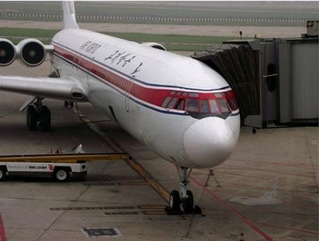 Máy bay Ilyushin Il-62 P-885 của Air Koryo, một phiên bản của II-62 được thiết kế từ những năm 1960