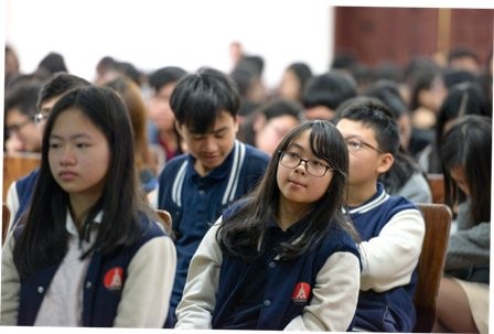 Học sinh Hà Nội được tư vấn du học ở 380 trường ĐH Mỹ - ảnh 1