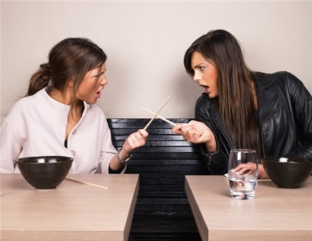 Cuộc chiến 'thâm cung' giữa chị em dâu 2 Cuộc chiến thâm cung giữa chị em dâu 2