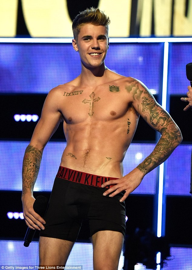 Justin Bieber khoe thân hình cơ bắp, làm mẫu ảnh cho CK - ảnh 7