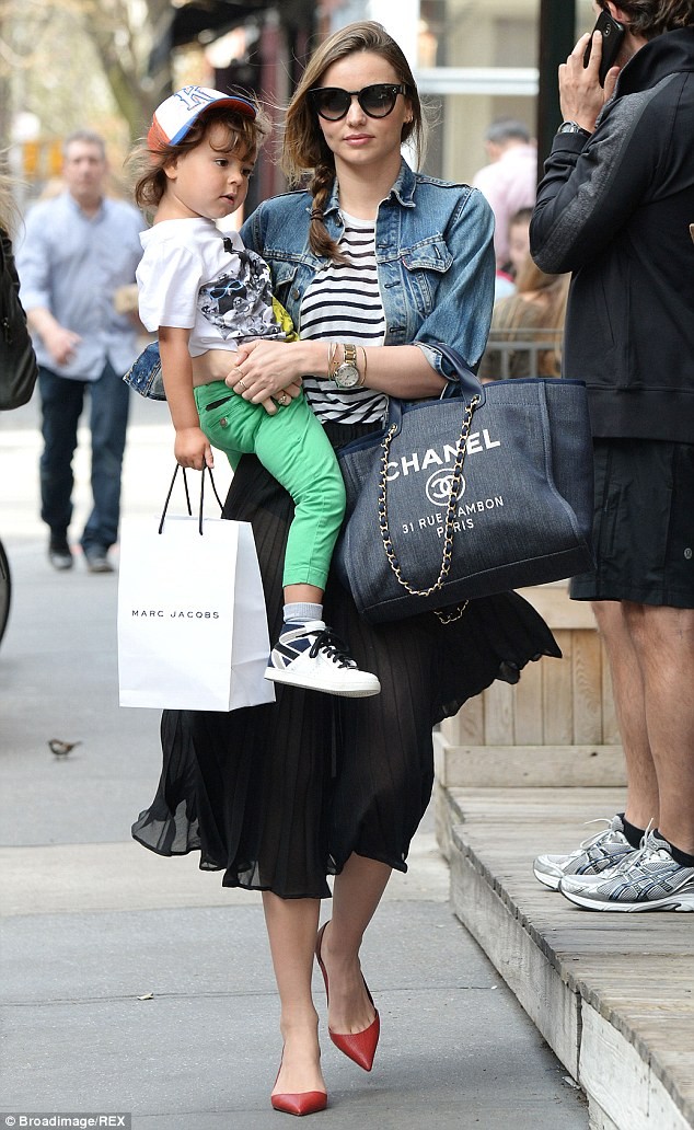 Miranda Kerr khoe ảnh mừng sinh nhật con trai - ảnh 2
