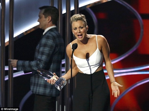 Dàn sao Hollywood nô nức tham dự People's Choice Awards 2015 - ảnh 12