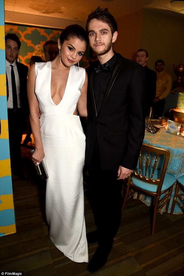 Lộ ảnh Selena Gomez mặc nội y chat video với bạn trai - ảnh 2
