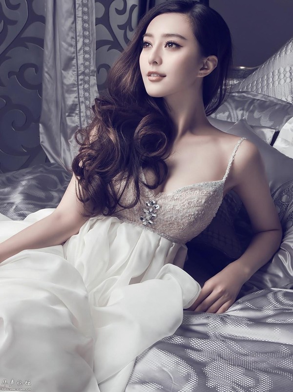 Mỹ nhân 'Võ Tắc Thiên' bị Angela Baby vượt mặt - ảnh 2