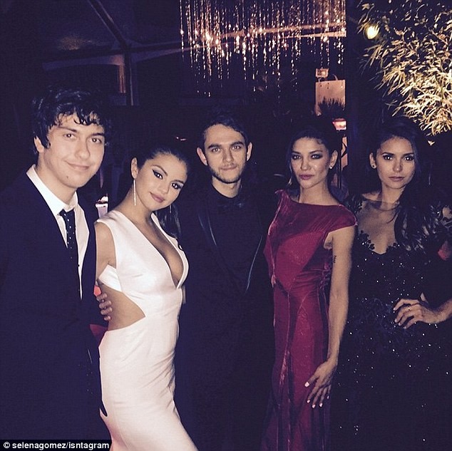 Lộ ảnh Selena Gomez mặc nội y chat video với bạn trai - ảnh 5