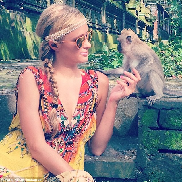 Paris Hilton khoe ảnh đi nghỉ mát đẹp 'mãn nhãn' - ảnh 4