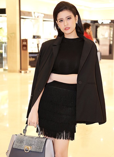 Tim hôn Trương Quỳnh Anh trước đám đông - ảnh 3