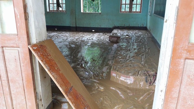 Ngành giáo dục Hương Khê nỗ lực khắc phục trường lớp sau lũ - ảnh 4