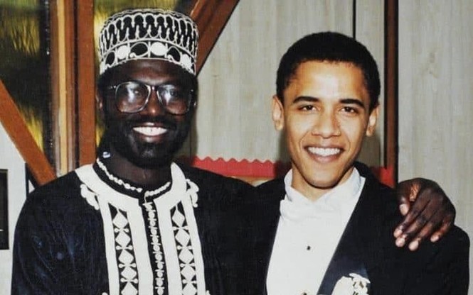 Donald Trump mời anh trai Obama đến buổi tranh luận thứ 3 - ảnh 1