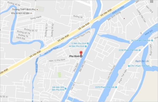 Thi thể phụ nữ nổi trên kênh Tàu Hủ ở Sài Gòn - ảnh 1