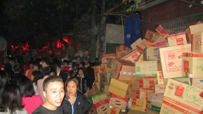 Cháy lớn ở điểm công nghiệp xã La Phù - ảnh 4