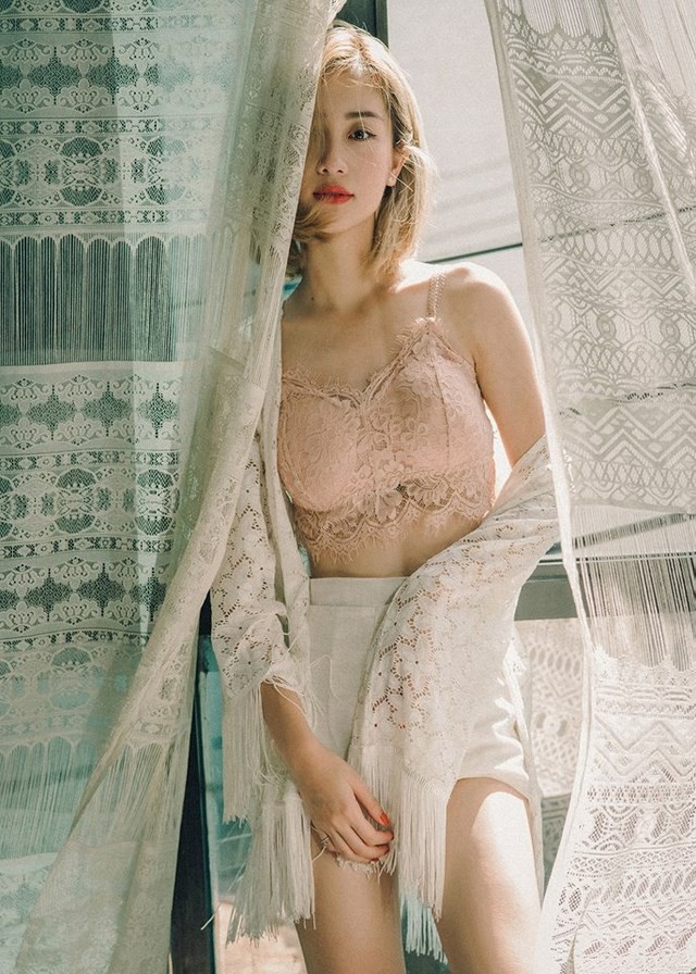 “Hot girl trà sữa” Việt “lột xác” gợi cảm ngỡ ngàng - ảnh 4