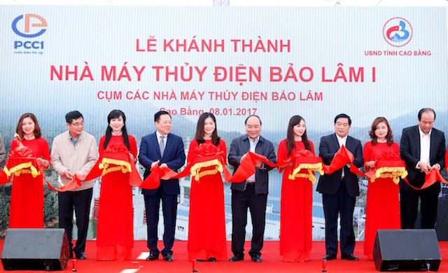 Thủ tướng thăm đồng bào địa bàn '4 khó' của đất nước - ảnh 3