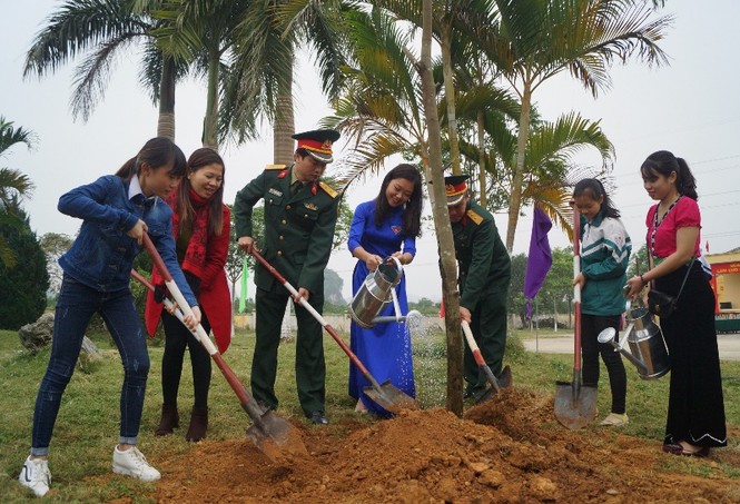 Trồng cây bảo vệ biên giới, khẳng định chủ quyền - ảnh 7