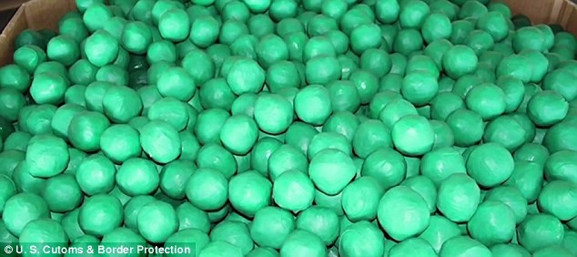 Ngụy trang 2 tấn cần sa thành... chanh để buôn xuyên quốc gia - ảnh 1