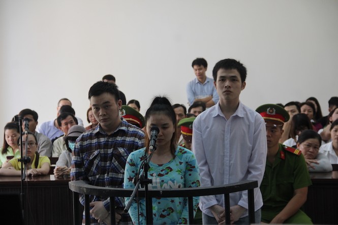 Cô gái phủ nhận là chủ mưu tạt axít mù mắt nữ sinh - ảnh 1