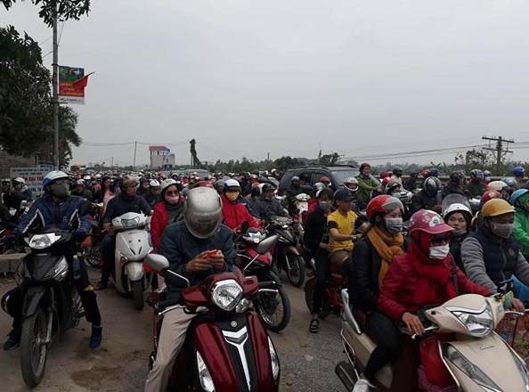 Cửa ngõ phía Nam Hà Nội tê liệt sau đợt nghỉ Tết - ảnh 1