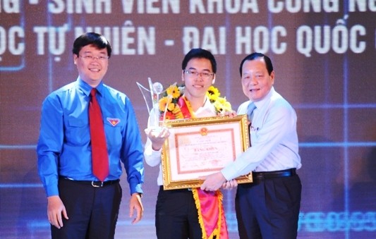 TPHCM vinh danh 6 công dân trẻ tiêu biểu năm 2014 - ảnh 1