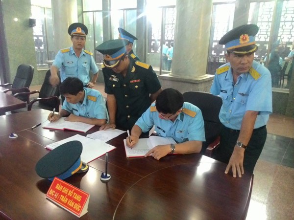 Đau xót tiễn đưa 4 quân nhân hy sinh trong vụ rơi trực thăng - ảnh 14