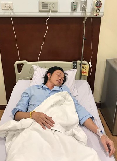 Hoài Linh nhập viện cấp cứu vì sốt cao, hoãn liveshow - ảnh 1