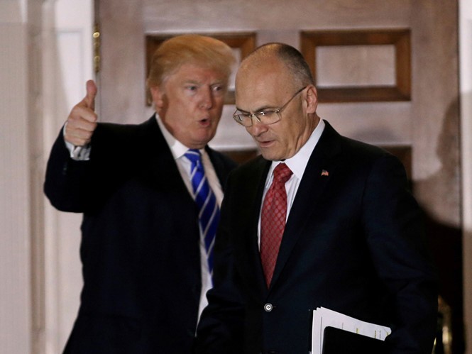 Nội các ông Trump chao đảo vì người từ chức, người bị sa thải - ảnh 1