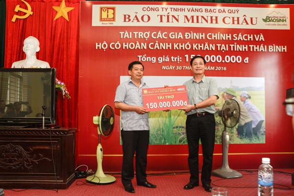 Bảo Tín Minh Châu trao từ thiện 150 triệu đồng tại Thái Thụy - Thái Bình - ảnh 1