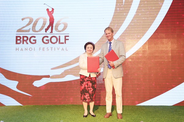 BRG Golf Hà Nội Festival trao 6,5 tỷ đồng tiền thưởng cho gôn thủ - ảnh 3
