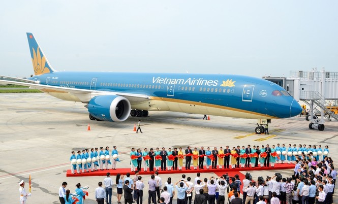 'Màn biểu diễn' của máy bay hiện đại nhất Vietnam Airlines Boeing 787-9 - ảnh 7
