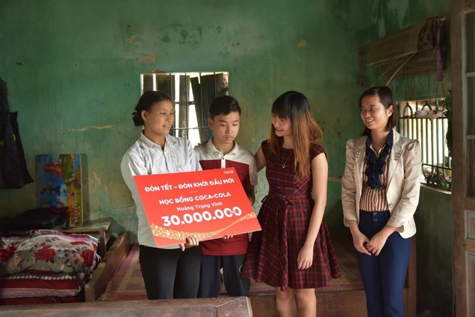 Người dân ba miền ‘đón Tết, đón khởi đầu mới’ cùng Coca-Cola - ảnh 2