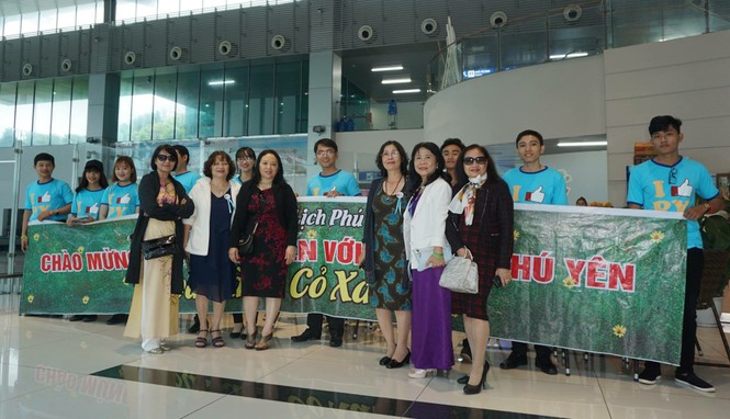 Du lịch xứ “Hoa vàng cỏ xanh” mở đầu năm mới đầy ấn tượng - ảnh 3