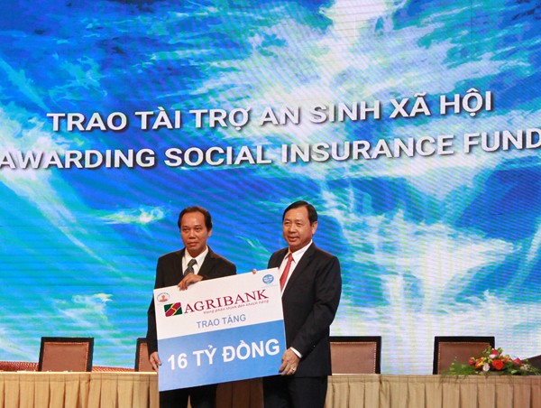 Agribank đồng hành cùng địa phương phát triển xanh, sạ - ảnh 2