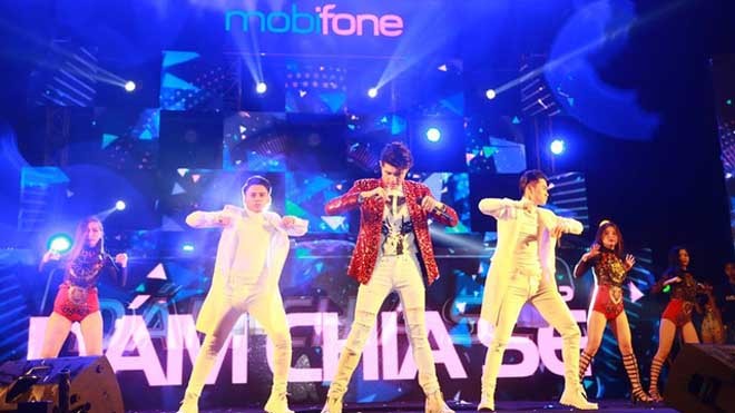 Noo Phước Thịnh cùng dàn sao hot “đại náo” đêm nhạc tại Quảng Bình - ảnh 3