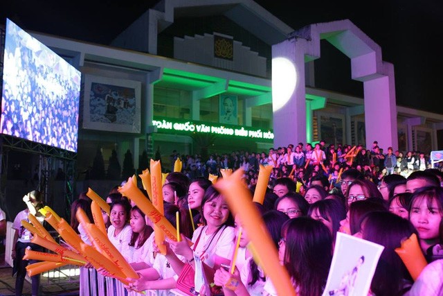 Noo Phước Thịnh cùng dàn sao hot “đại náo” đêm nhạc tại Quảng Bình - ảnh 5