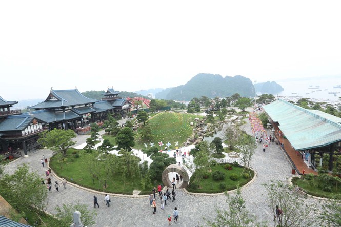 Nhiều phần quà hấp dẫn trong dịp kỉ niệm 1 năm Sun World Halong Complex - ảnh 1