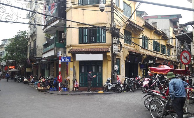 Người Hà Nội co ro trong gió mùa - ảnh 12