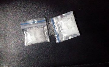 Bị 141 tóm, thanh niên khai để quên ma túy đá trong túi quần - ảnh 1