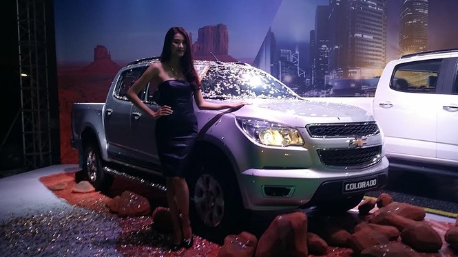 Chevrolet tung 3 xe bán tải Colorado, giá từ 599 triệu đồng - ảnh 2