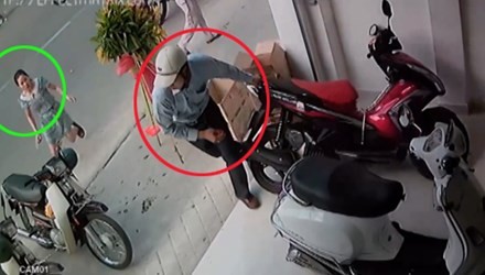 10 video ‘hot’: Thiếu nữ khỏa thân đánh đu trên cây - ảnh 1
