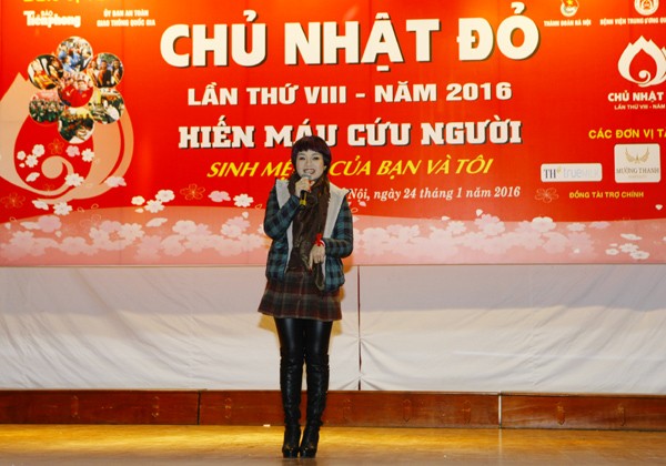 Sinh viên học viện Hậu Cần nô nức tham gia Ngày Chủ Nhật Đỏ - ảnh 6