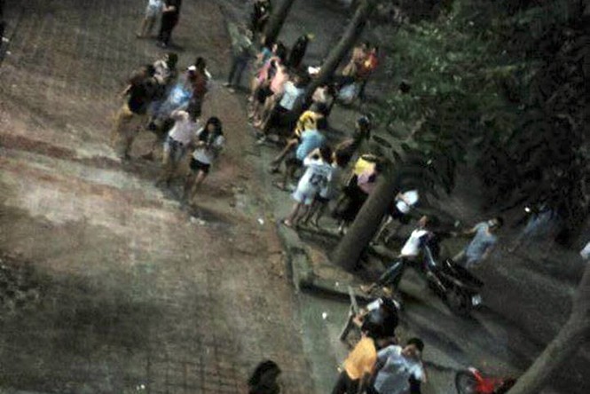 Nữ sinh chém nam thanh niên ngay trong ký túc xá - ảnh 1