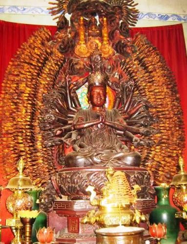 Tượng Phật bà nghìn tay nghìn mắt bị đánh cắp - ảnh 1
