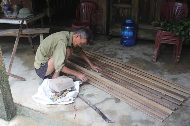 Khung cảnh tan hoang sau lũ lịch sử - ảnh 6