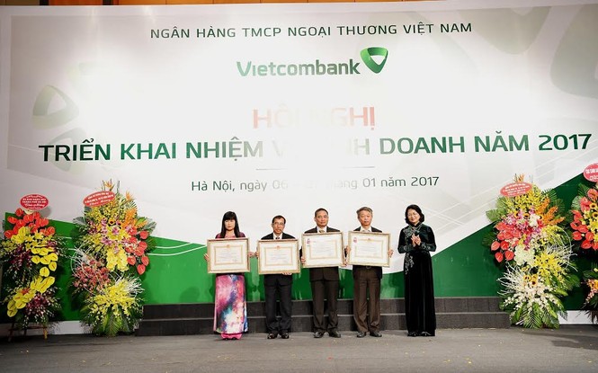 Mỗi cán bộ, nhân viên Vietcombank đang làm ra lợi nhuận tiền tỷ - ảnh 1