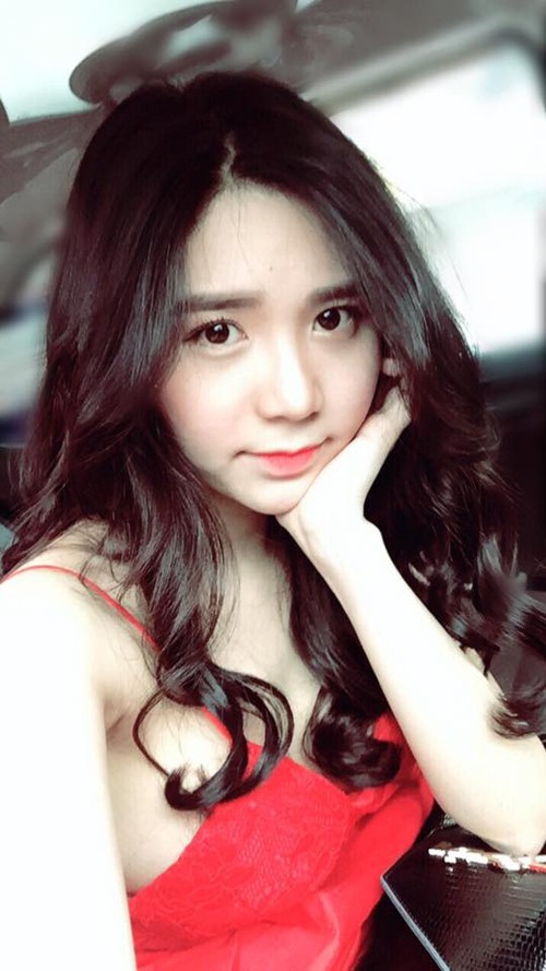 Vẻ ngoài 'nóng bỏng' của bạn gái Quang Lê - ảnh 5