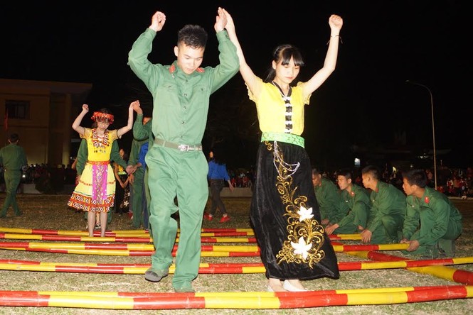 Đêm dạ hội lung linh của tuổi trẻ Quân đội - ảnh 10