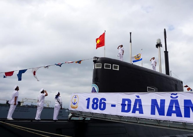 Thủ tướng dự lễ thượng cờ 2 tàu ngầm - ảnh 5