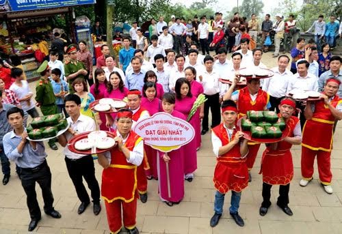 Dâng hương tưởng niệm các Vua Hùng - ảnh 2